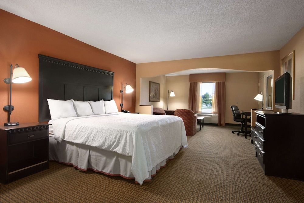 Studio Suite, 1 King Bed, Non Smoking