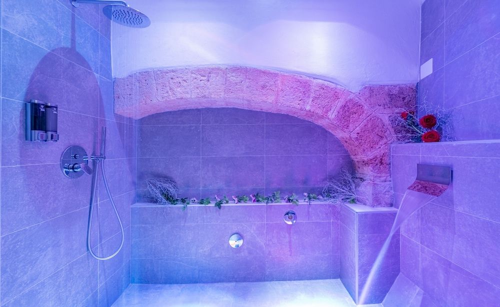 B&B Eraclio Deluxe Suite 8