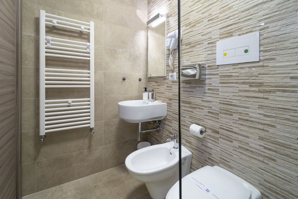 B&B Eraclio Comfort Room, 1 Bedroom, City View 10