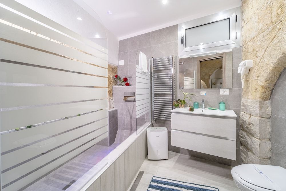 B&B Eraclio Deluxe Suite 4