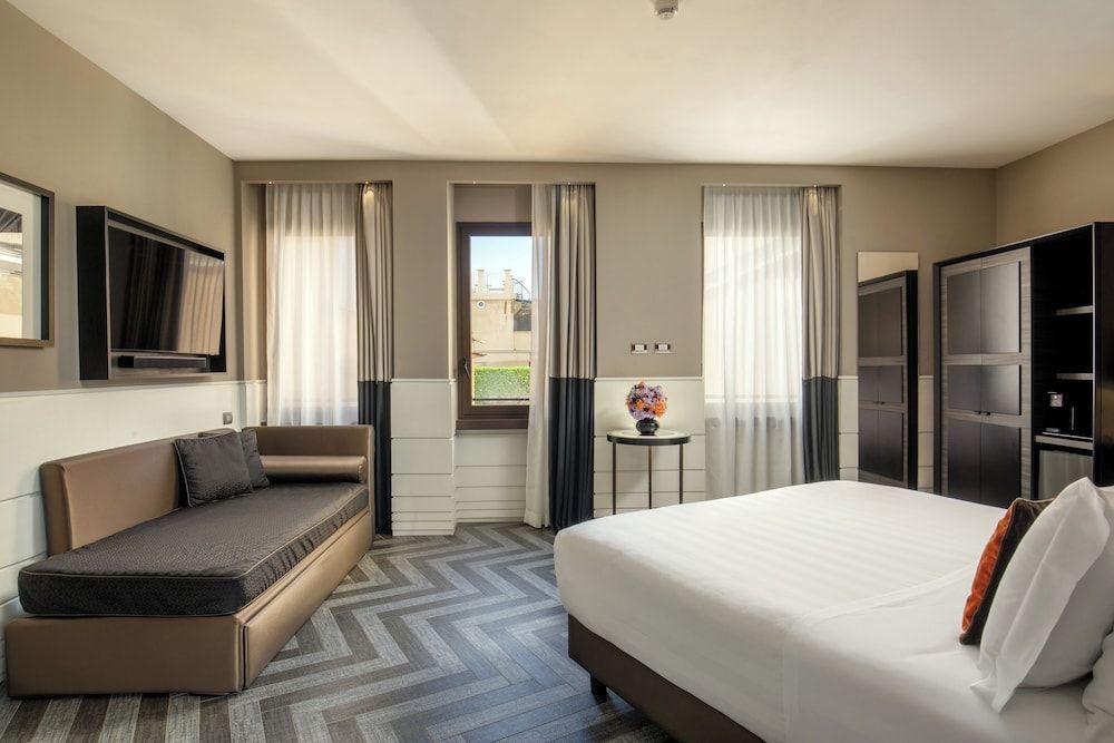 undefined The Tribune, part of JdV by Hyatt 7