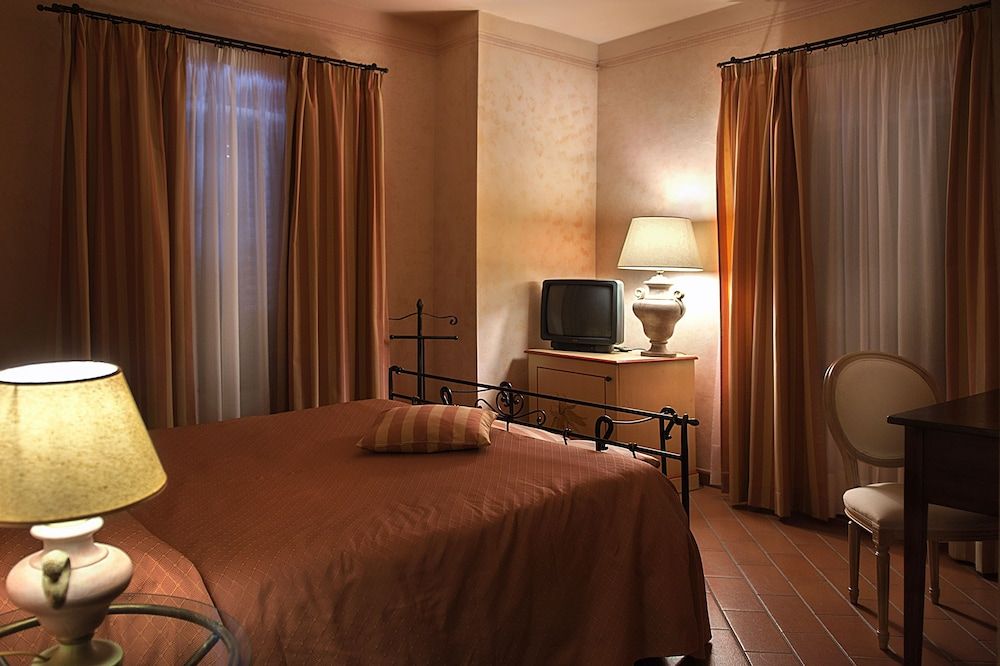 Classic Double Room