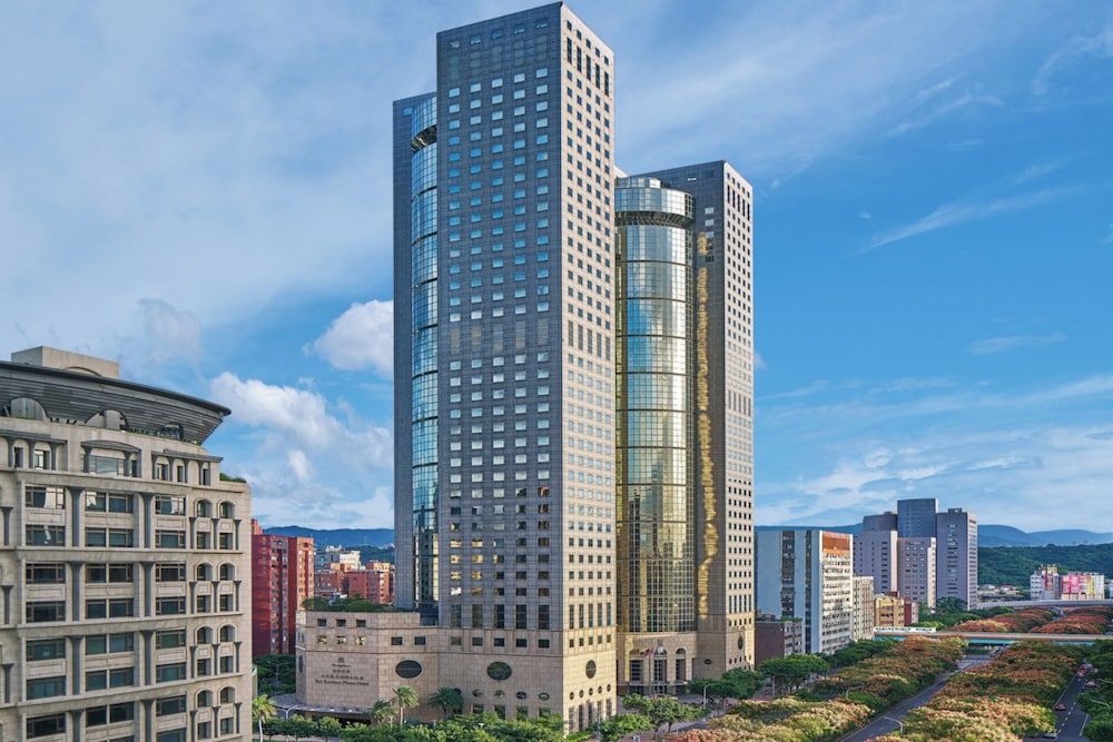 Shangri-La Far Eastern, Taipei