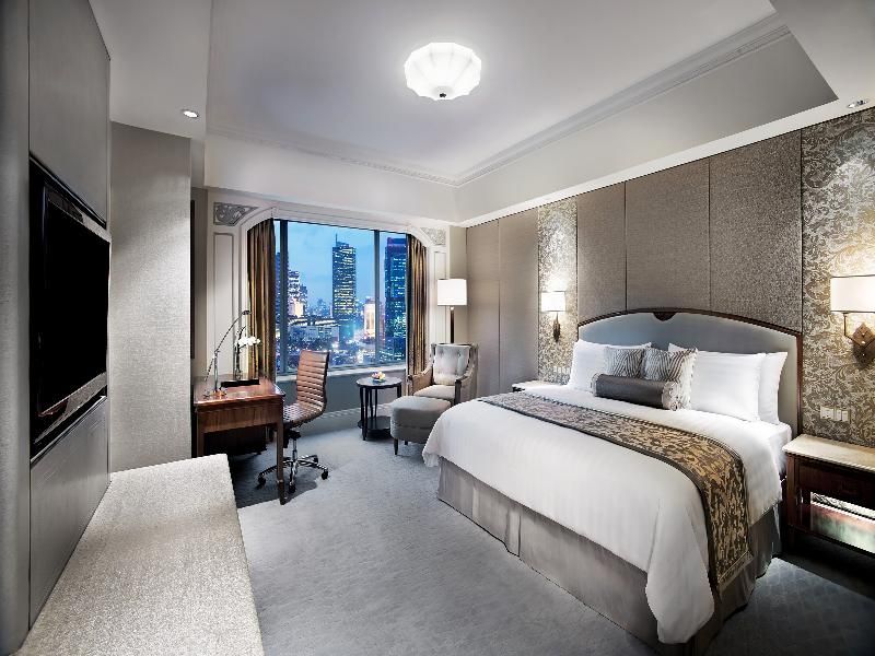 undefined Shangri-La Jakarta 8