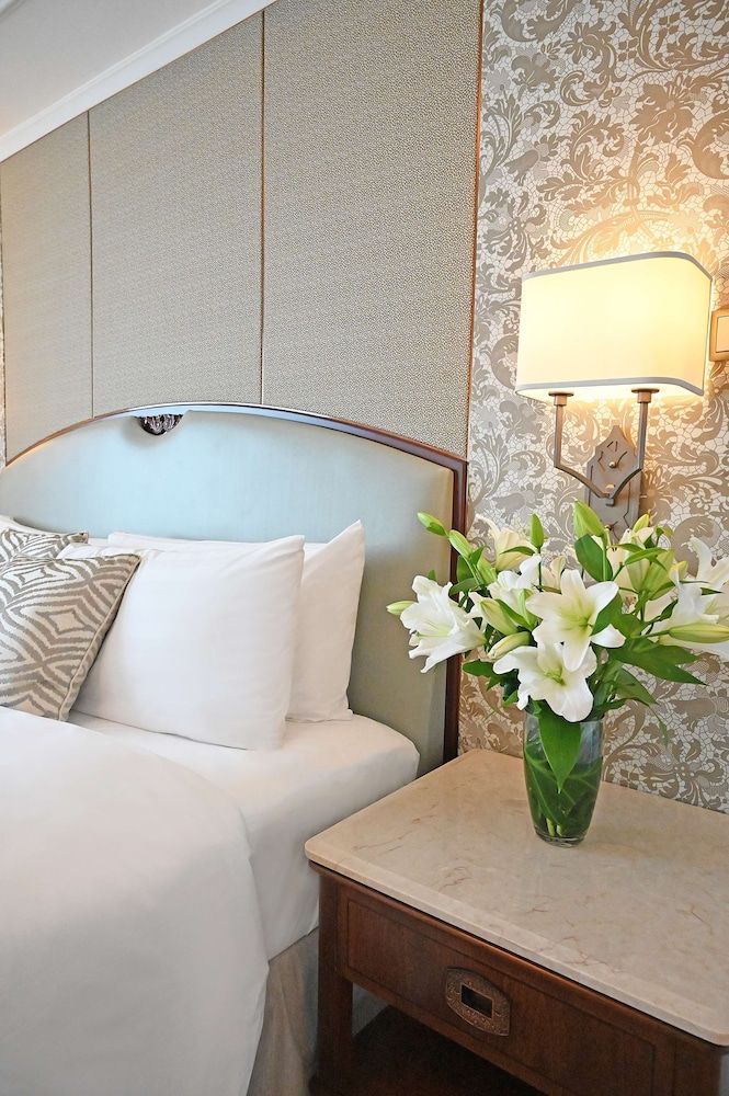 undefined Shangri-La Jakarta 9