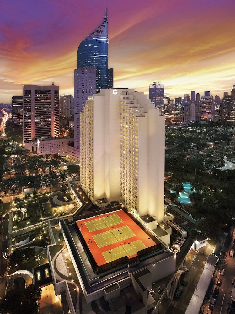 undefined Shangri-La Jakarta 4