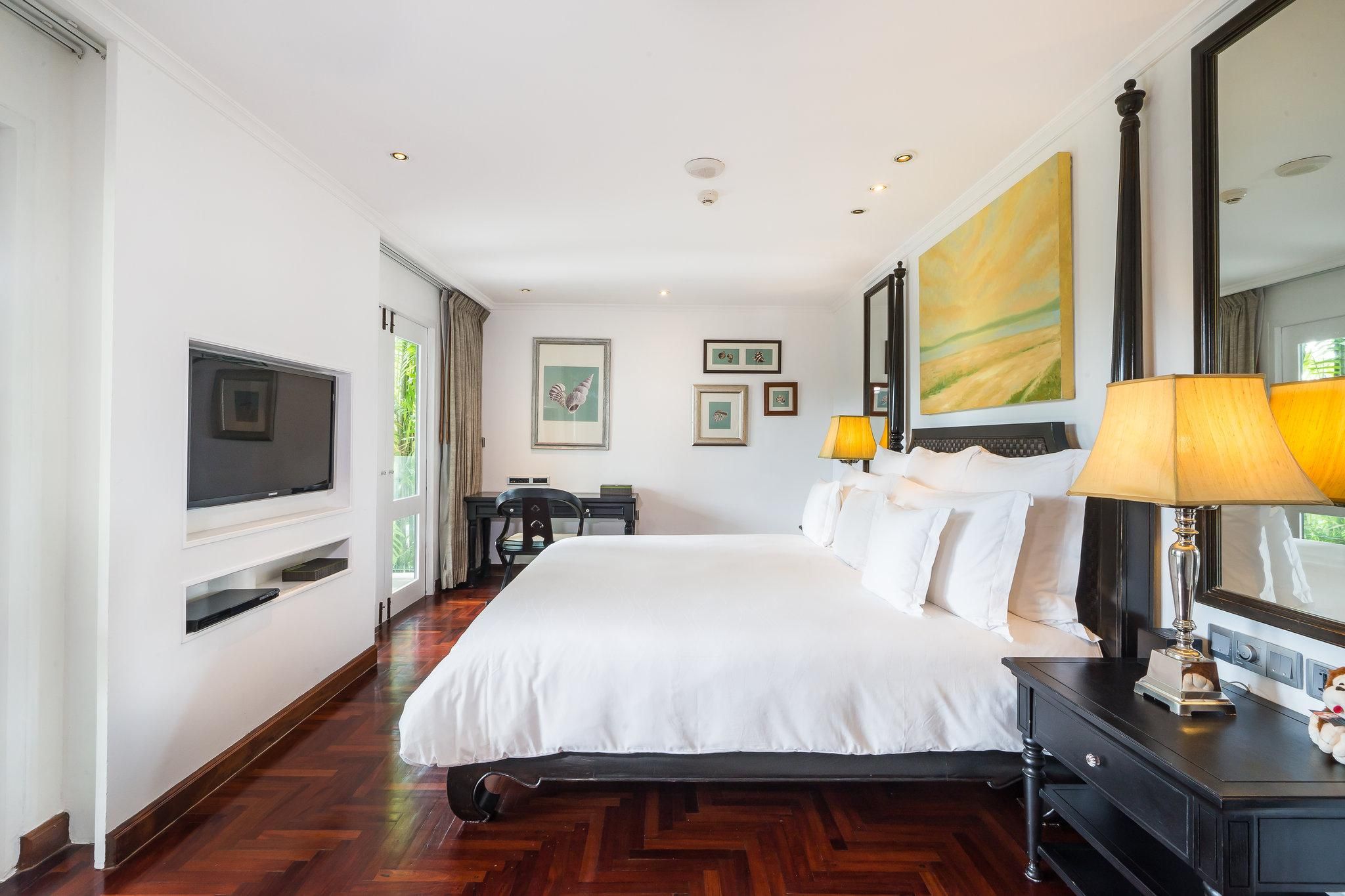 2 Bedroom 1 King 2 Single Family Villa