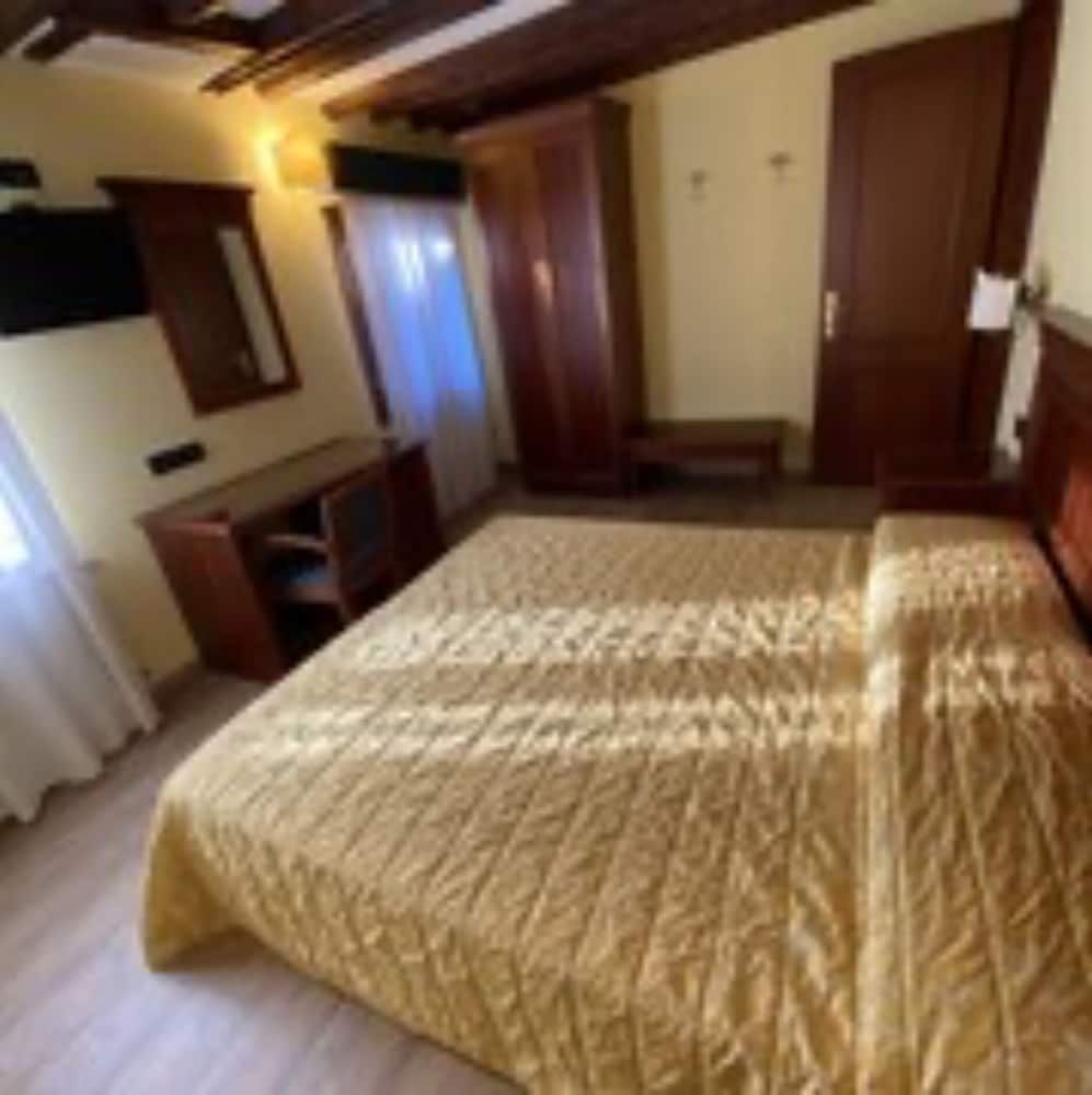 undefined Alloggi Marinella 10