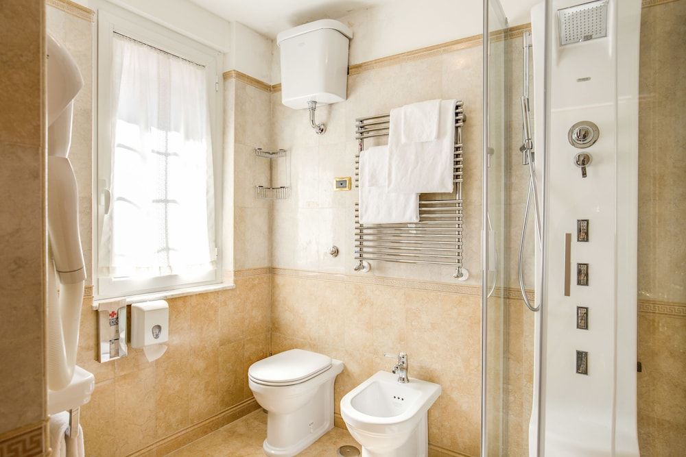 Pantheon Rooms Classic Double or Twin Room 15