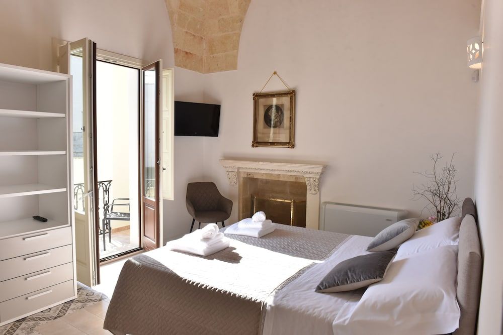 Tobacco Suite Superior Double or Twin Room