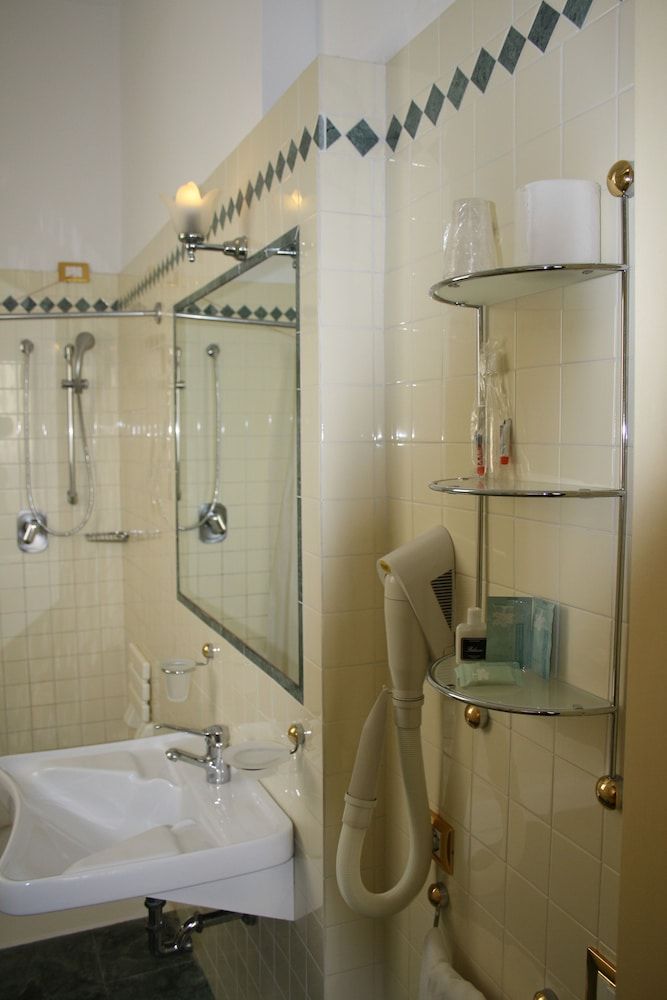 Hotel Villa Delle Palme Standard Double Room 4