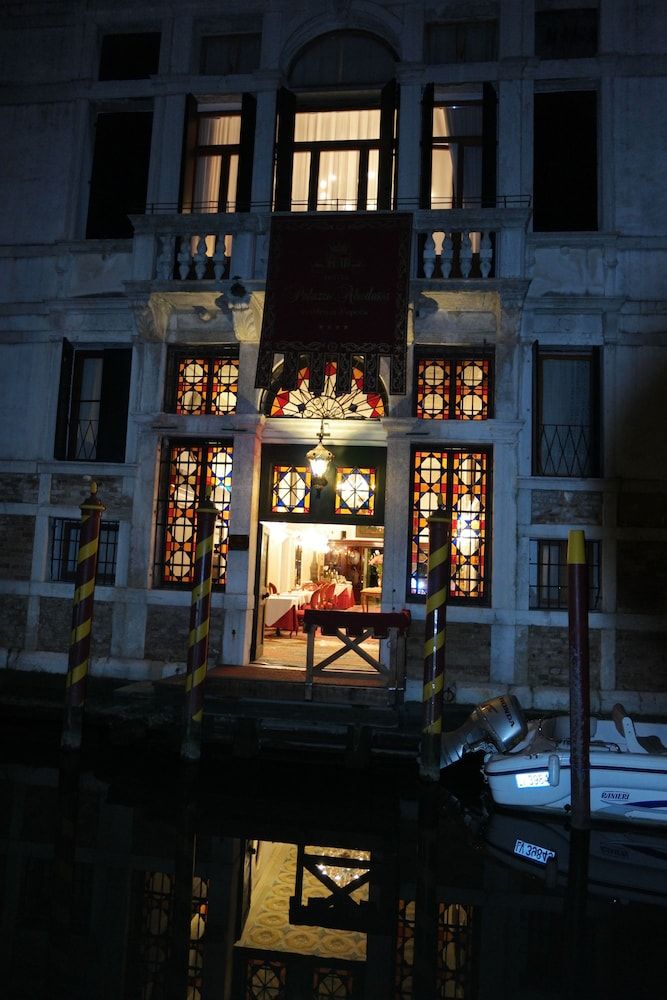 undefined Hotel Palazzo Abadessa 9