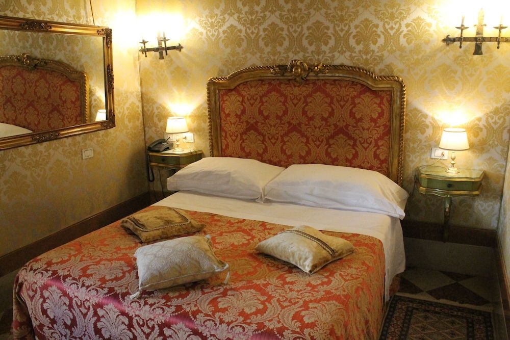 undefined Hotel Palazzo Abadessa 4