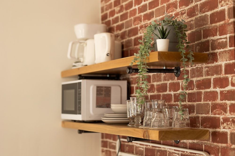 Crash Hotel Squamish Designer Room, 2 Queen Beds, Mountain View 8