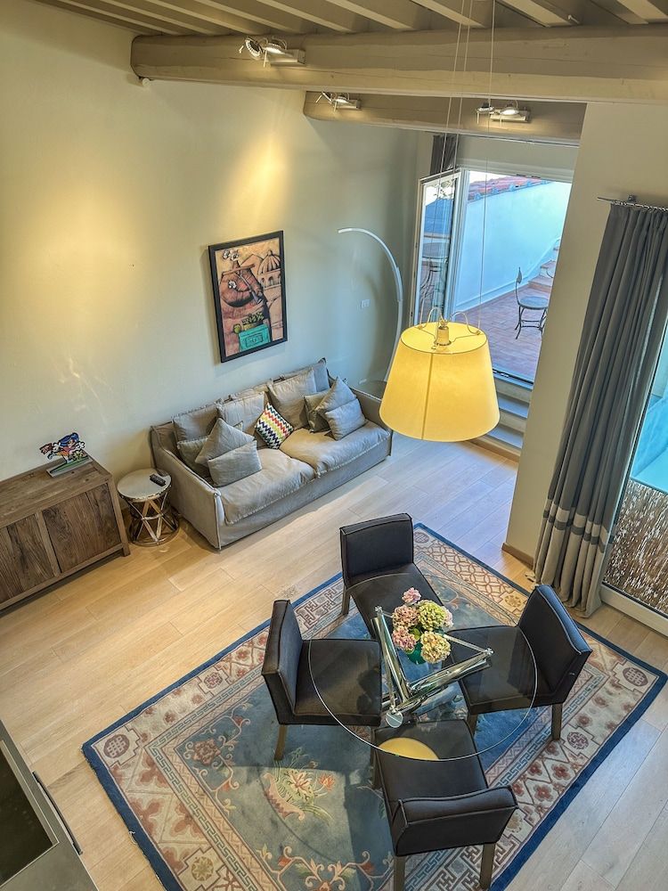 undefined Florence Art Apartments 2