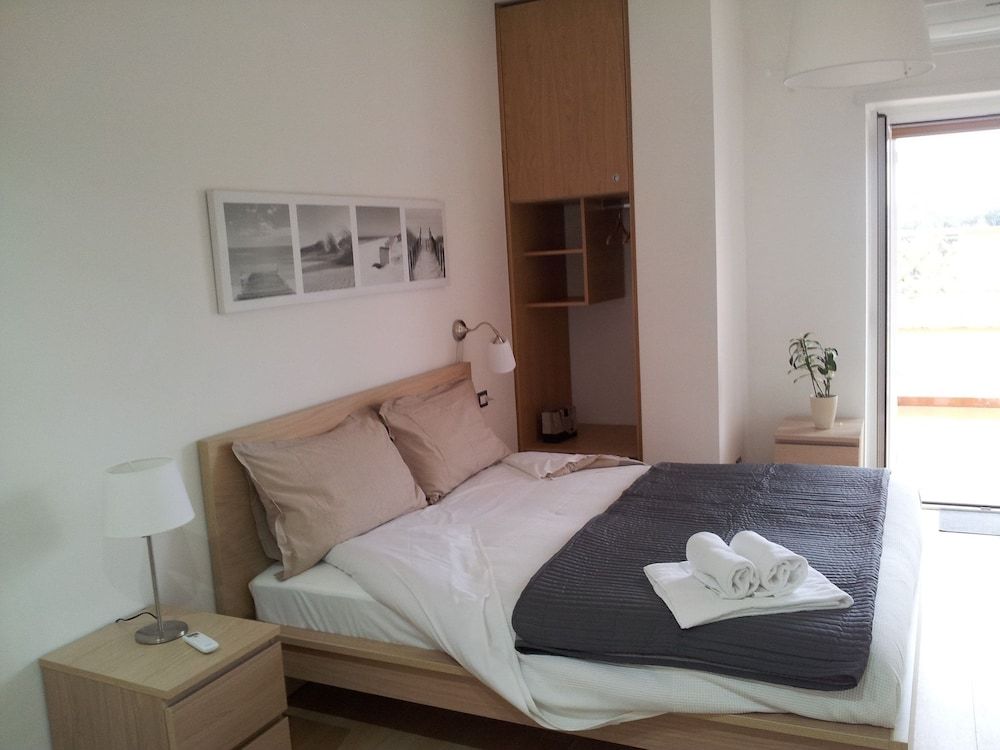 undefined Atticoromantica 2