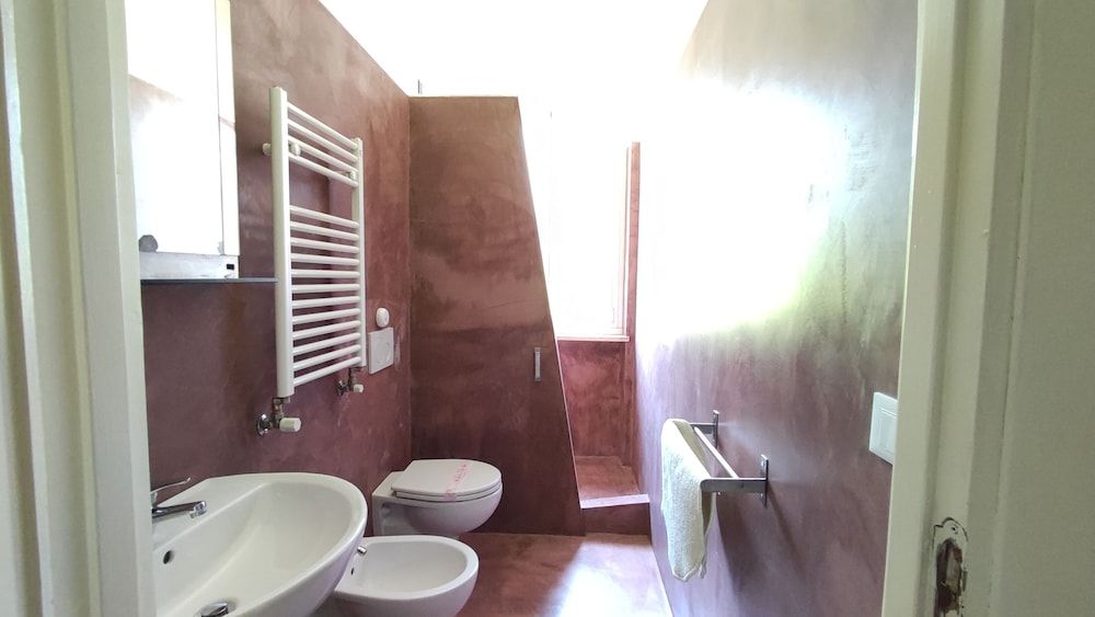 La Ripa Economy Double or Twin Room, Non Smoking, Hill View 2