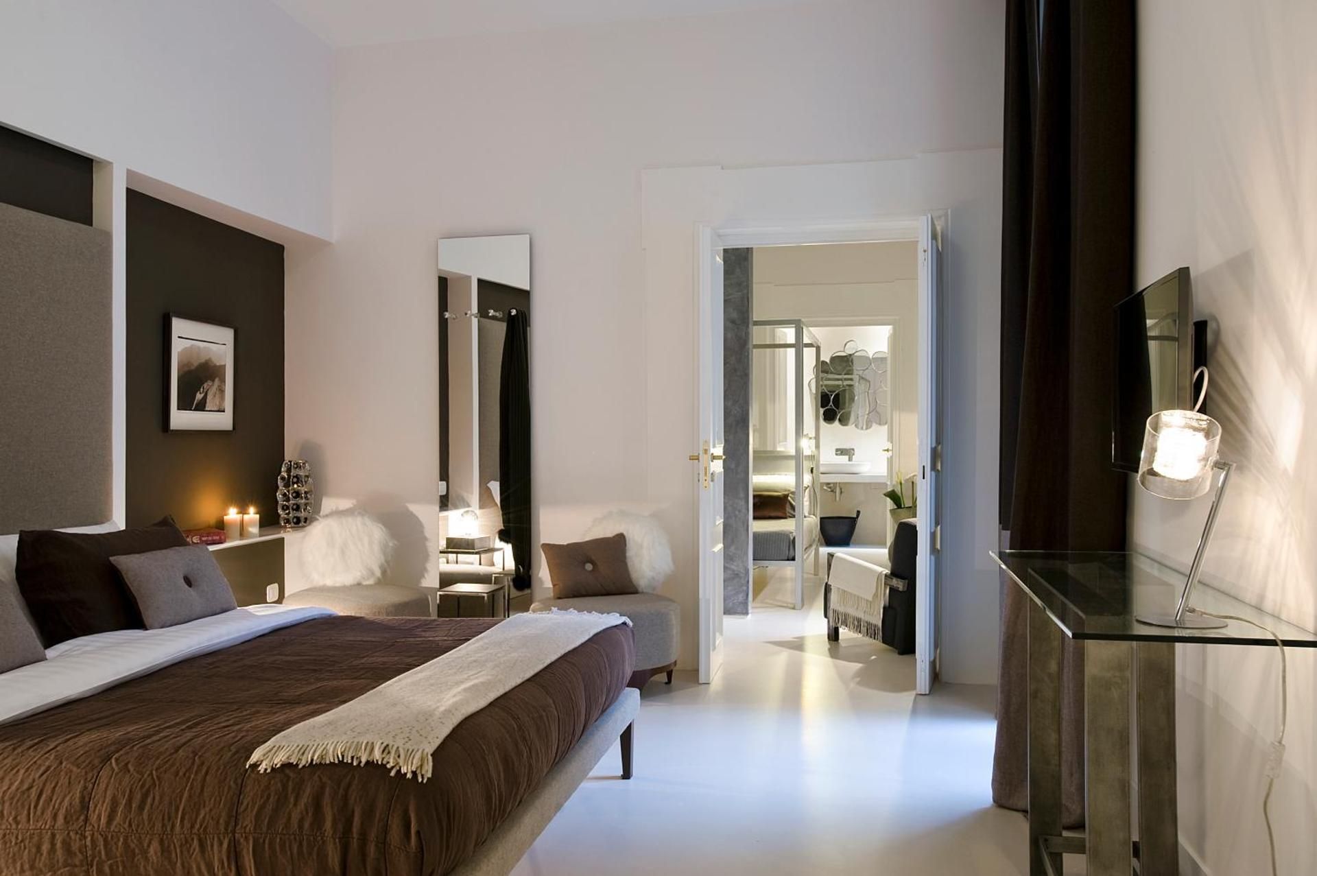 King Suite with Balcony