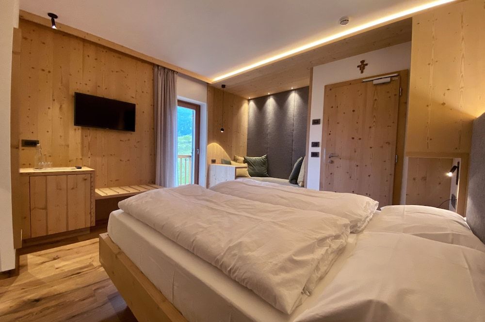 Double Room, Mountain View
