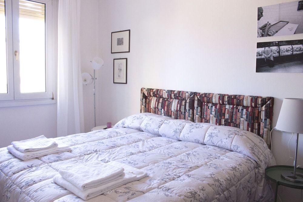 Residence Railway Studio