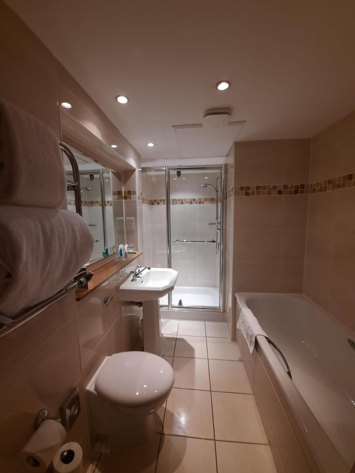 Macdonald Pittodrie House Standard Double Room 3