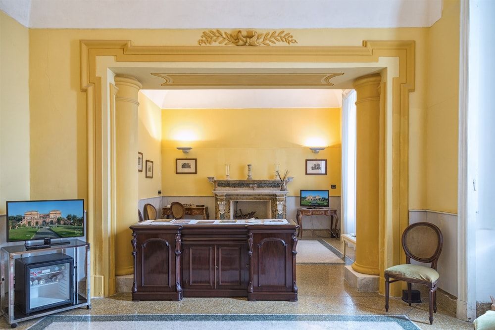 Villa Signorini Events & Hotel Junior Suite, 1 Double Bed with Sofa bed 3