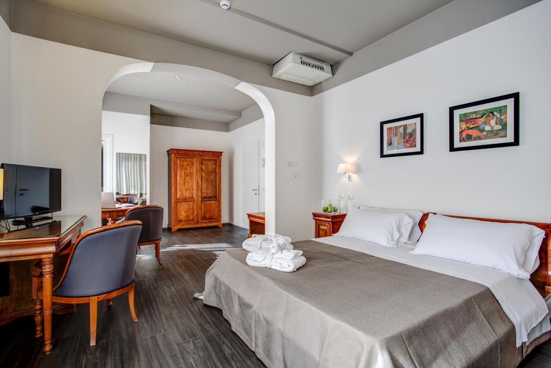 Hotel Cristallo Classic Suite 3
