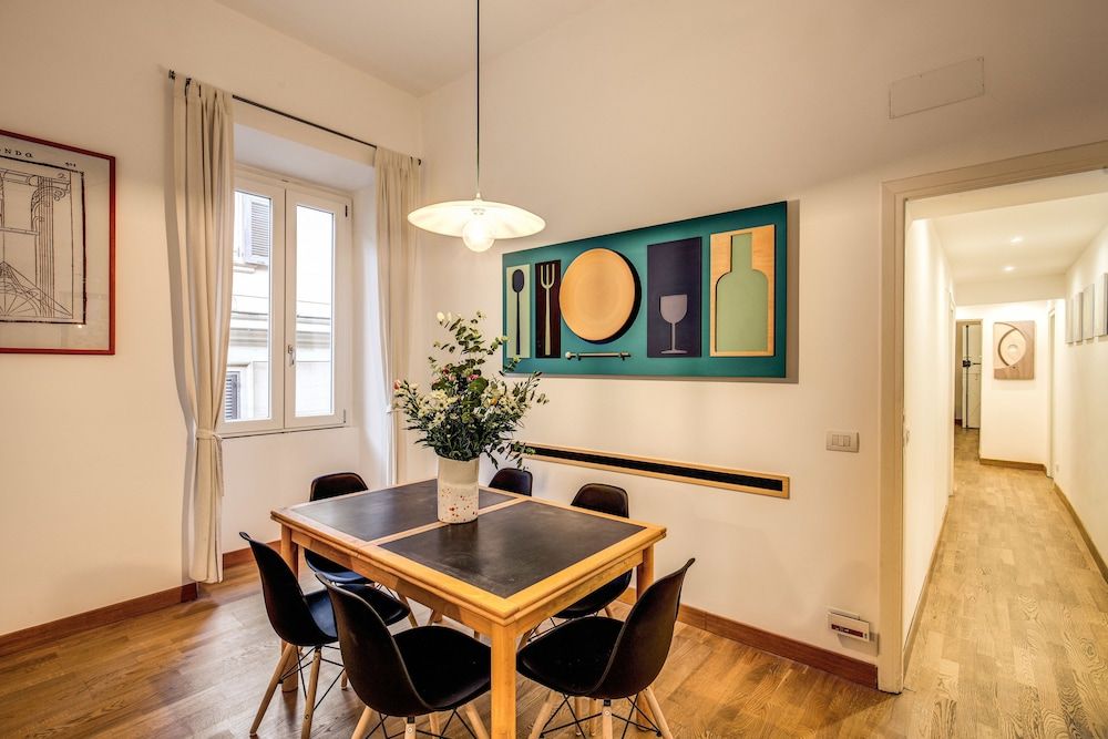 undefined Dopodomani Suite 5