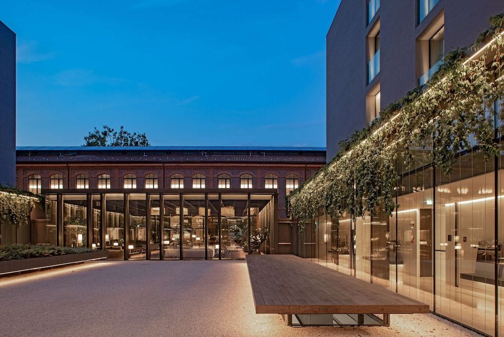 undefined Hilton Lake Como 3