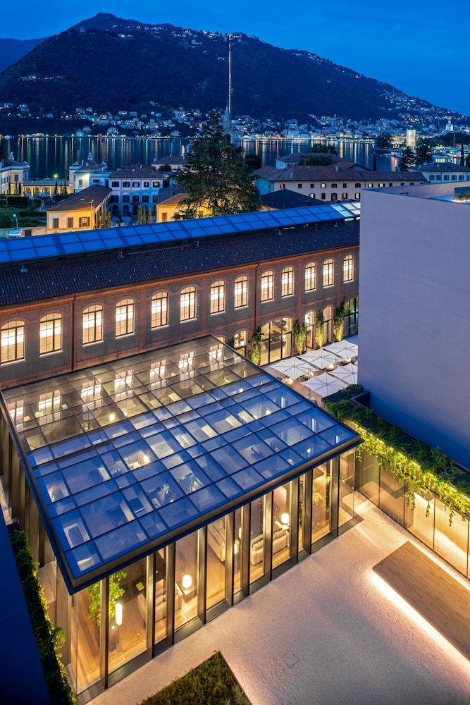 undefined Hilton Lake Como 4