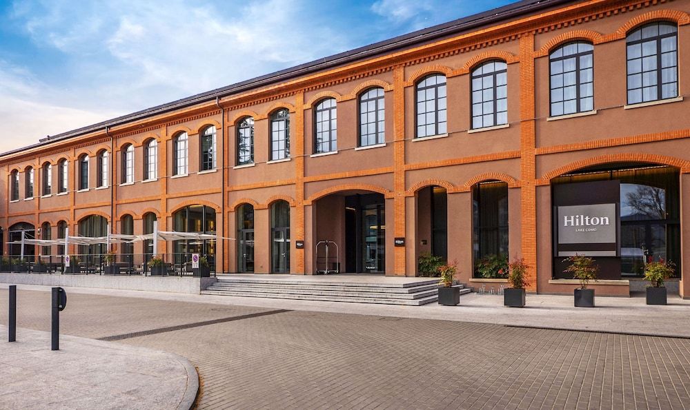 undefined Hilton Lake Como 2