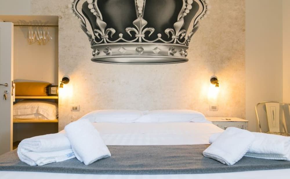 Spagna Ave Deluxe Double Room, Annex Building (Via Rasella, 148) 2