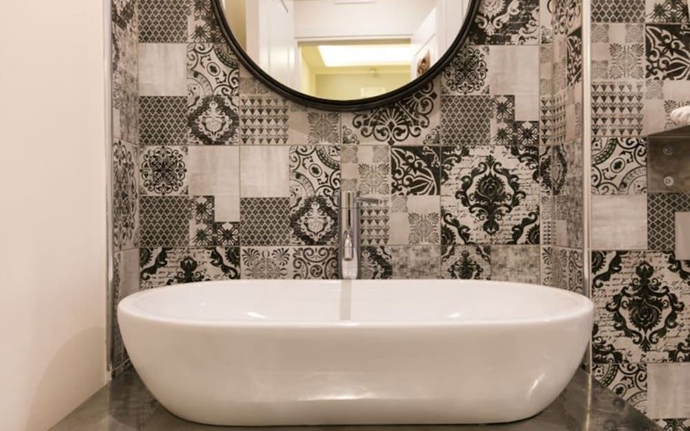 Spagna Ave Deluxe Double Room, Annex Building (Via Rasella, 148) 9