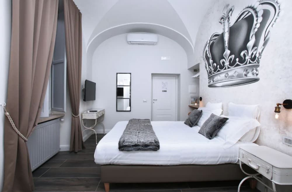 Spagna Ave Deluxe Double Room, Annex Building (Via Rasella, 148) 5