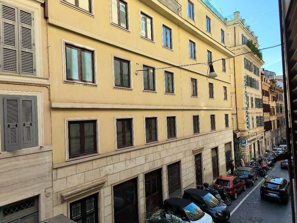 undefined Spagna Ave 10