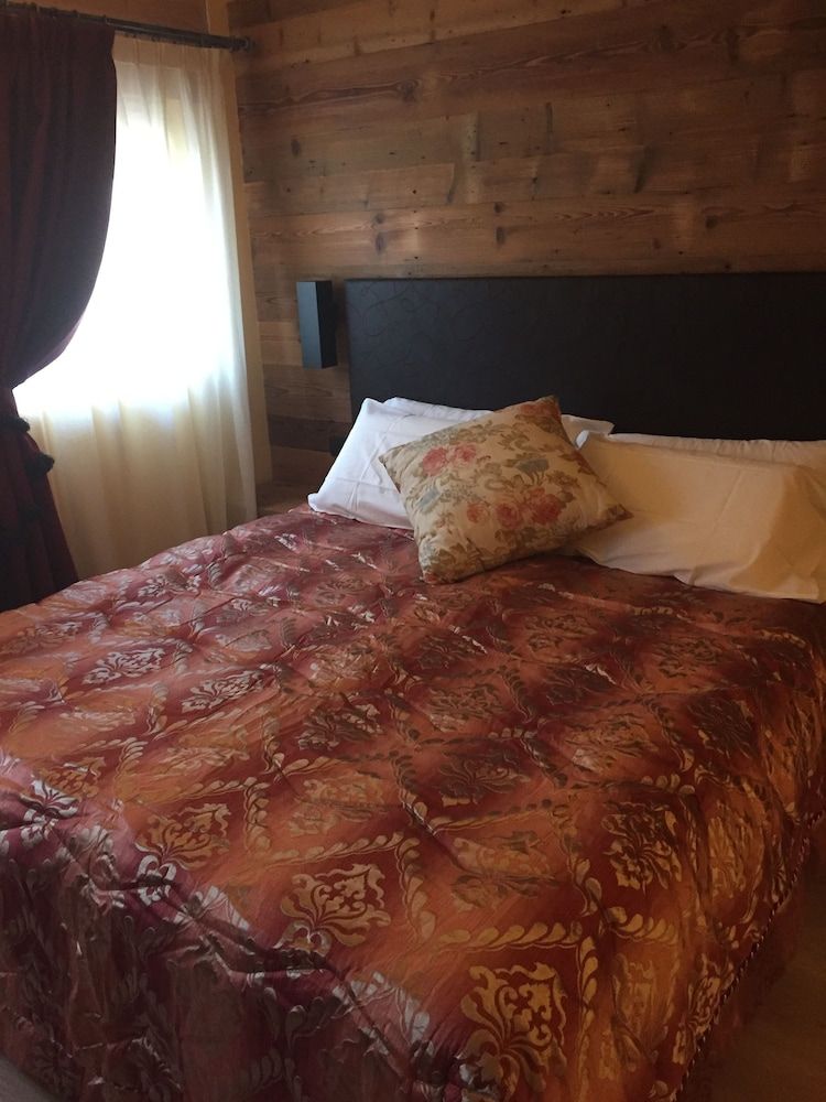 Hotel Chaberton Double or Twin Room 6