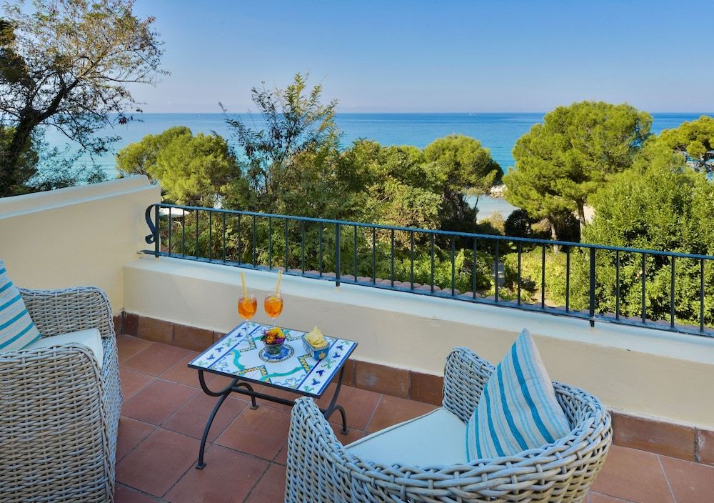 Palazzo Belmonte Superior Double Room, Terrace, Sea View 6