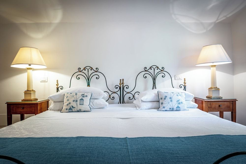 Palazzo Belmonte Luxury Suite, 1 King Bed with Sofa bed (Luxury Suite, second floor sofa bed)