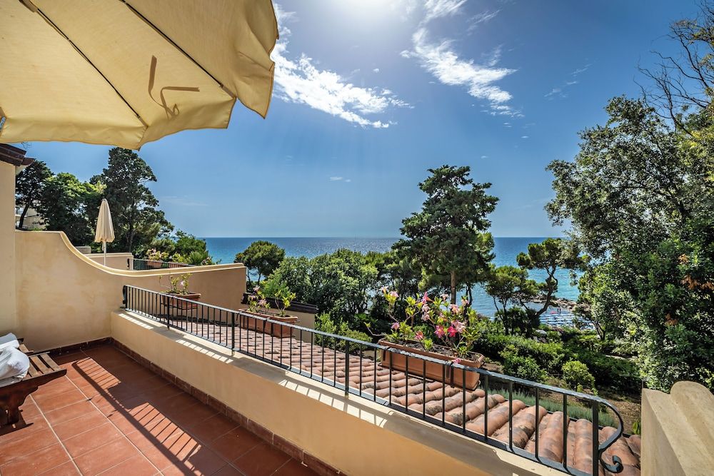 Palazzo Belmonte Superior Double Room, Terrace, Sea View 4