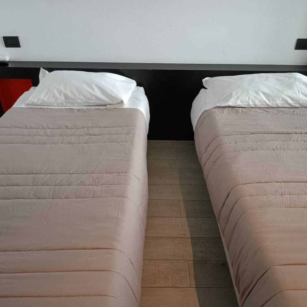 Blue Shades Aparthotel Standard Double or Twin Room 12