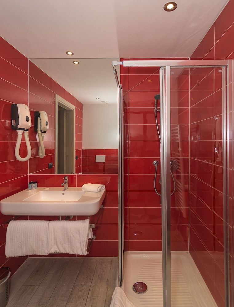 Blue Shades Aparthotel Standard Double or Twin Room 25