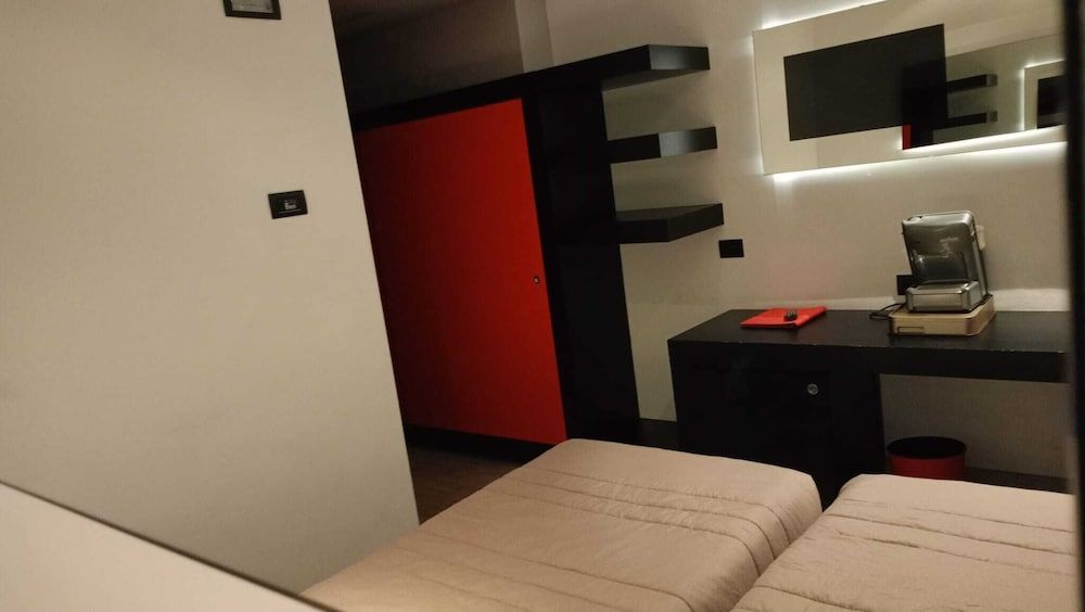 Blue Shades Aparthotel Standard Double or Twin Room 40