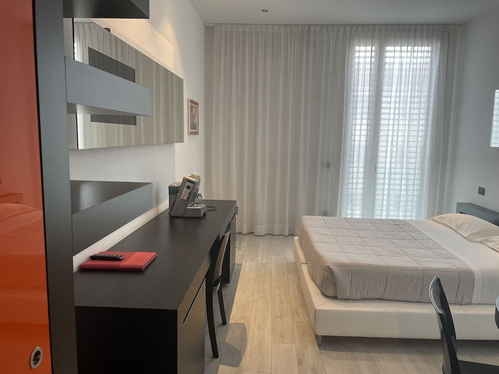 Blue Shades Aparthotel Standard Double or Twin Room 38