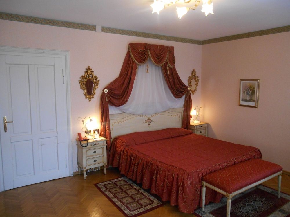 Junior Suite, Mountain View (Executive IB)