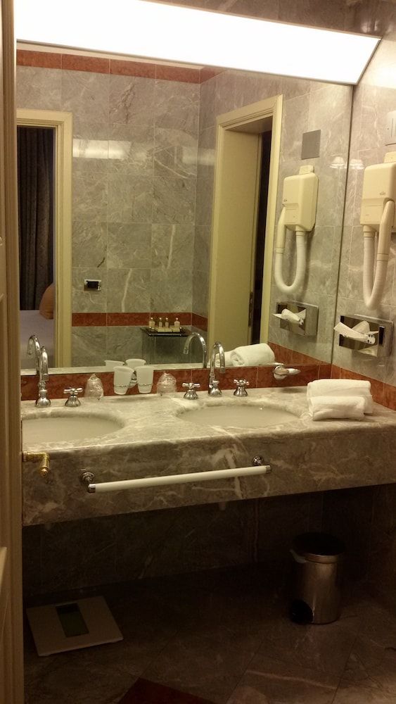 Miramonti Majestic Grand Hotel Presidential Suite, 1 King Bed 4