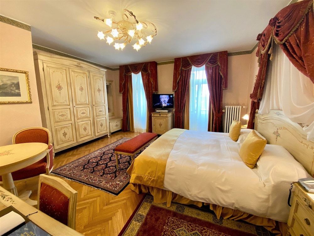 Junior Suite, Mountain View (Executive CG)