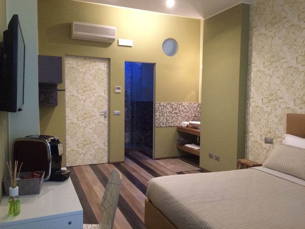 Serendipity Rooms Double Room 16