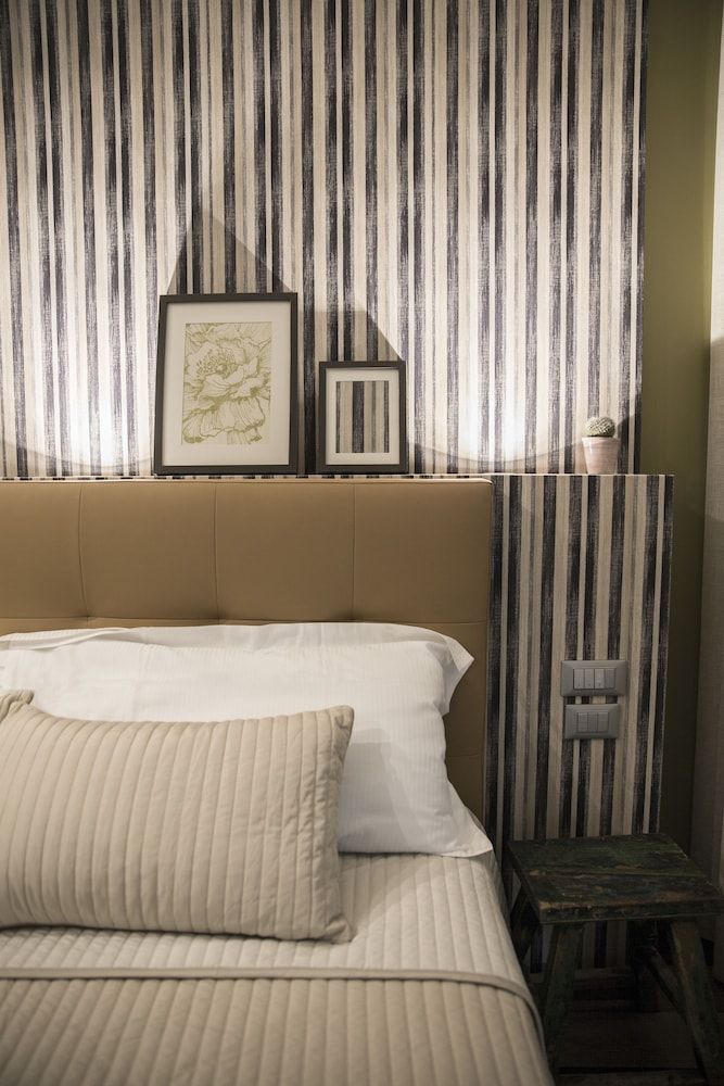 undefined Serendipity Rooms 7