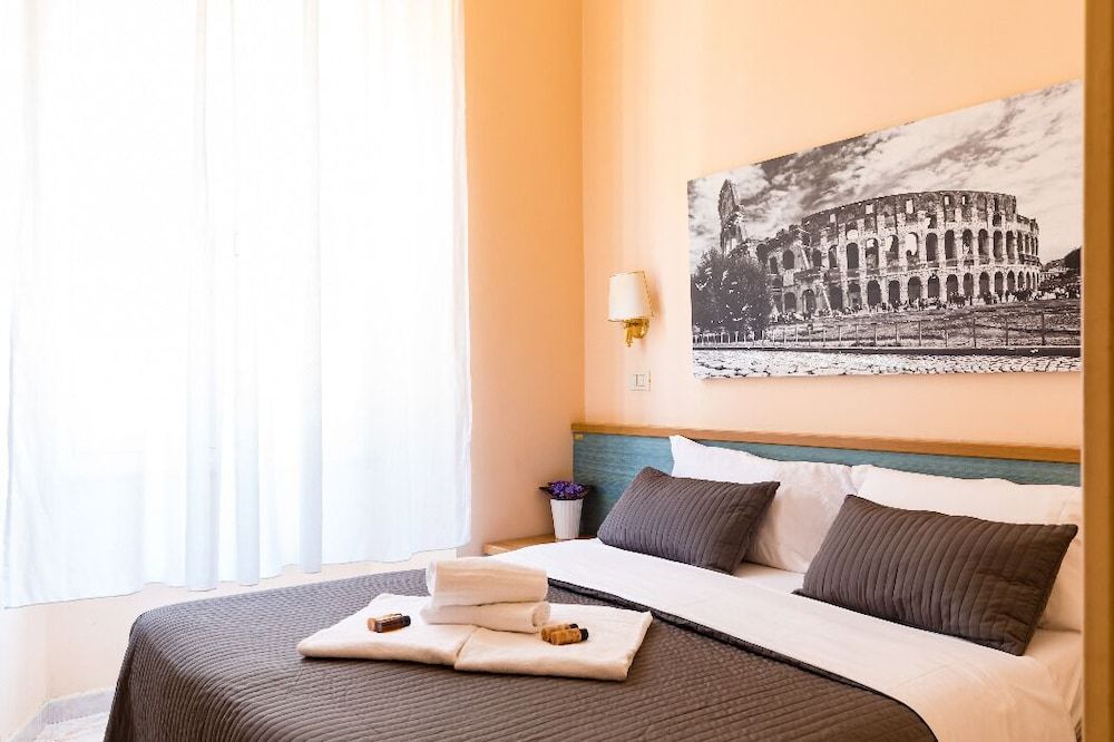 Castelfidardo Double or Twin Room 3