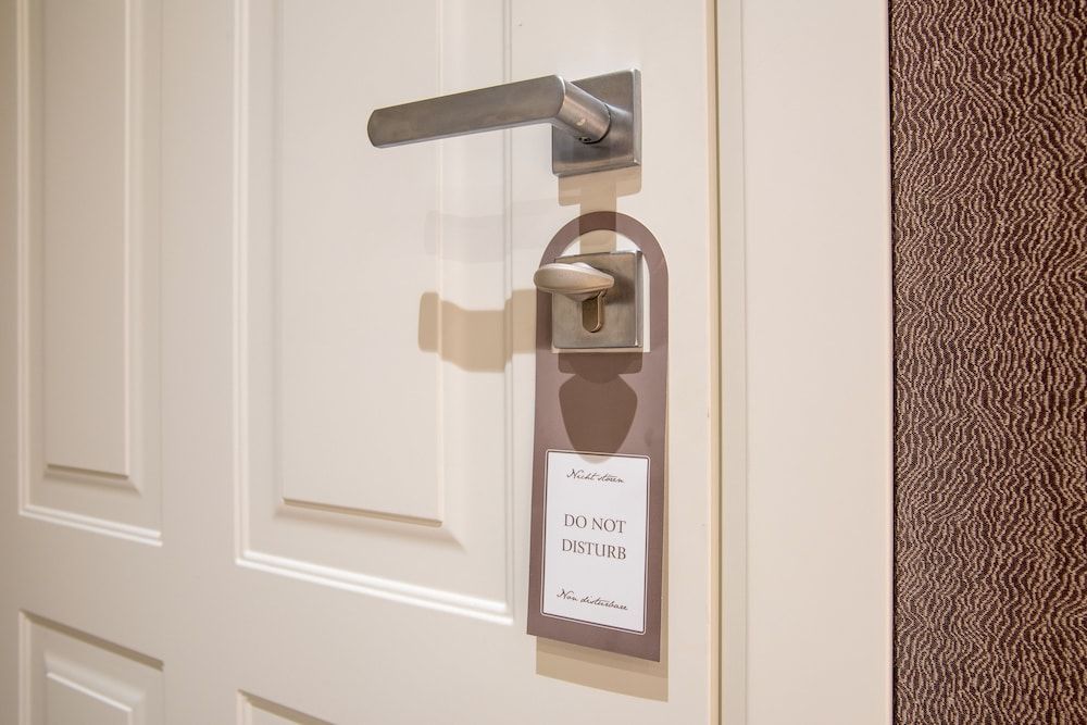 Roma 2B Double or Twin Room 16